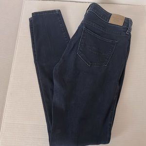 Abercrombie & Fitch dark blue skinny jean